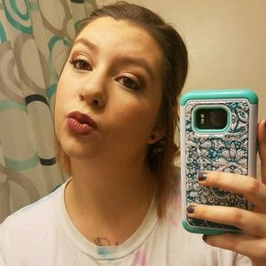 Meet your Posher, Mallory